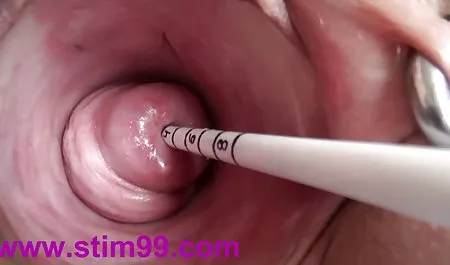 拉丁宝贝知道她是如何满足她的愿望的
